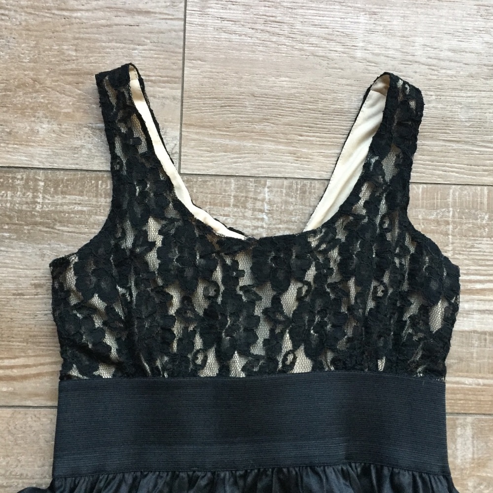 *SOLD*   🥂✨F21 Flirty Black & Tan Lace Mini Dress - Picture 2 of 8